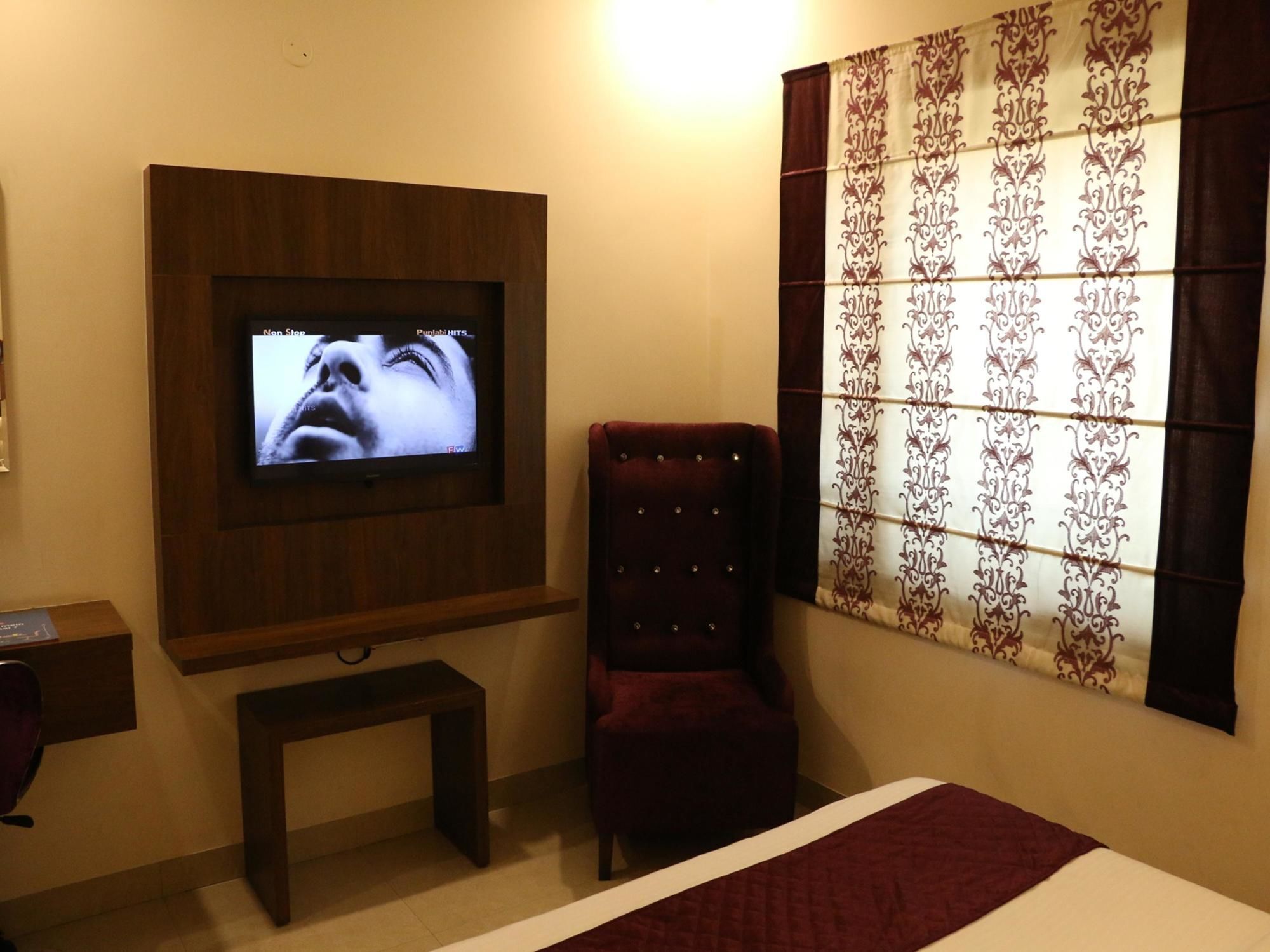 Hotel Rk Grande Ludhiana Exterior photo